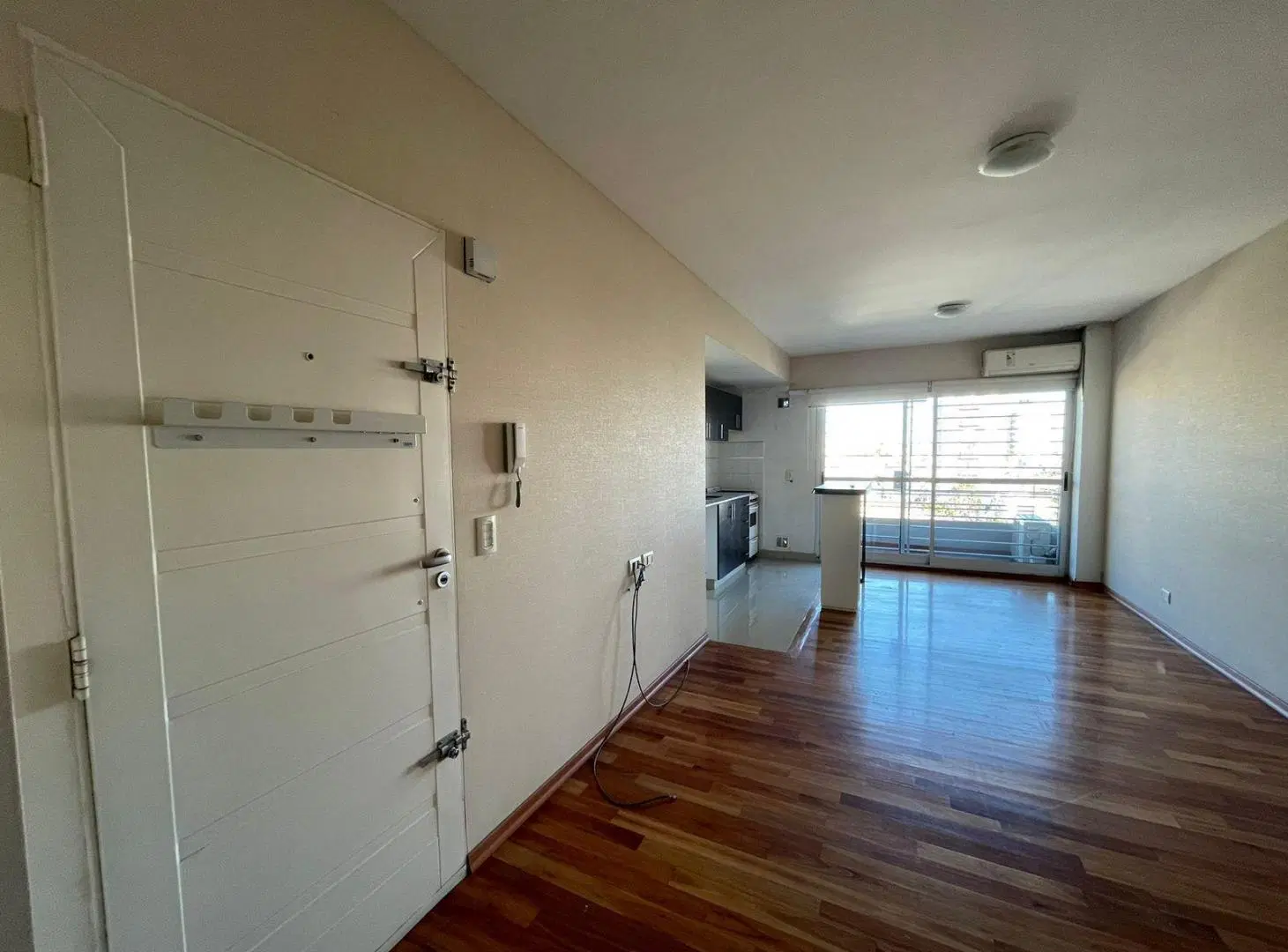 VENTA - Departamento de 2 ambientes en Wilde Centro 8