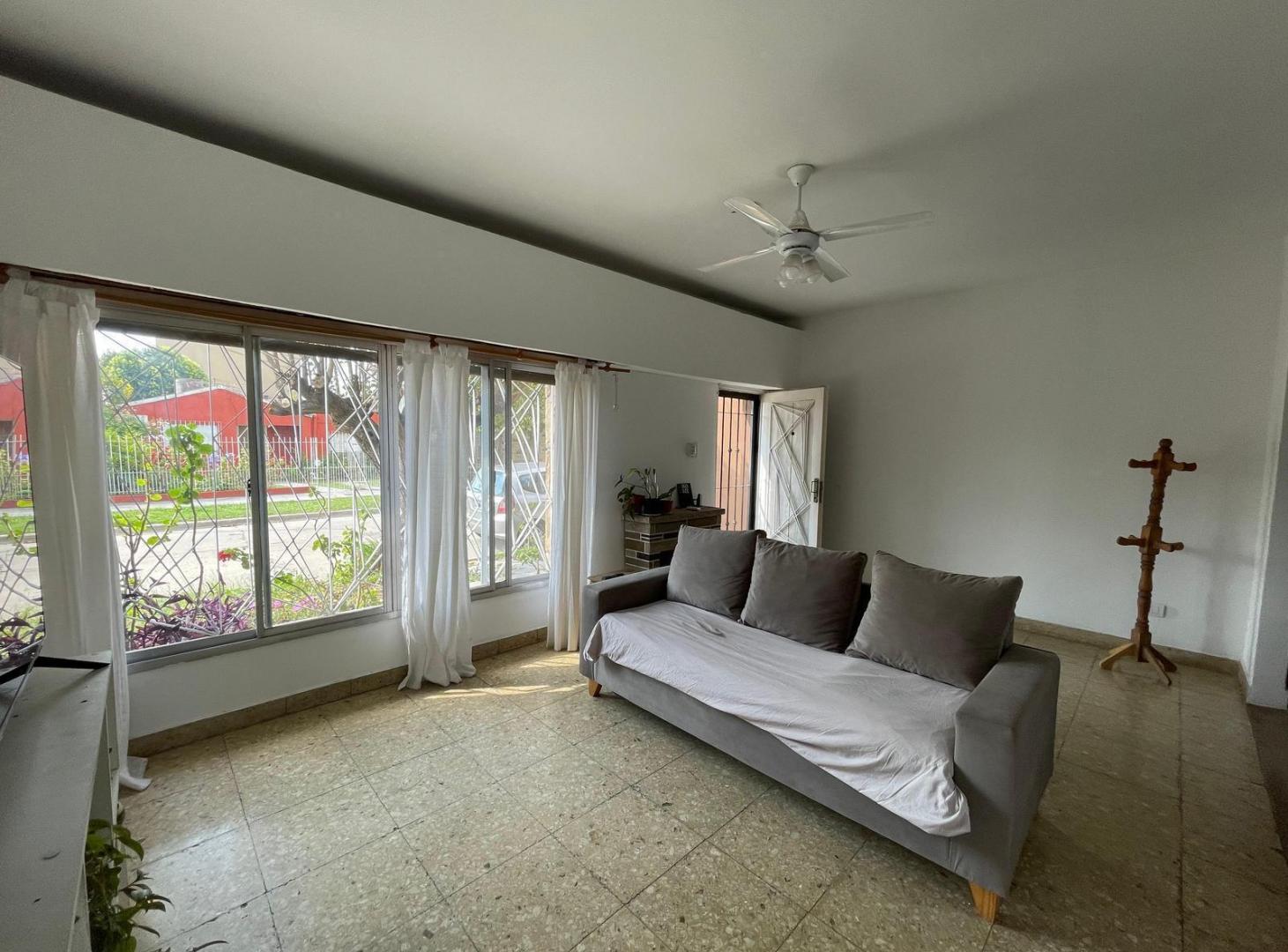 Foto de Casa para 2 familias - Quilmes Oeste, imagen 3