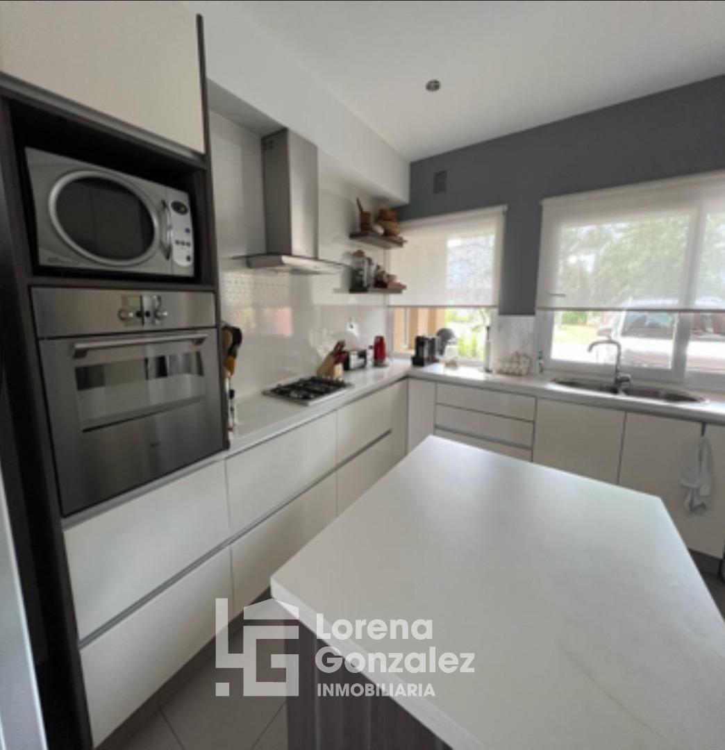 CASA EN VENTA EN HARAS SANTA MARIA