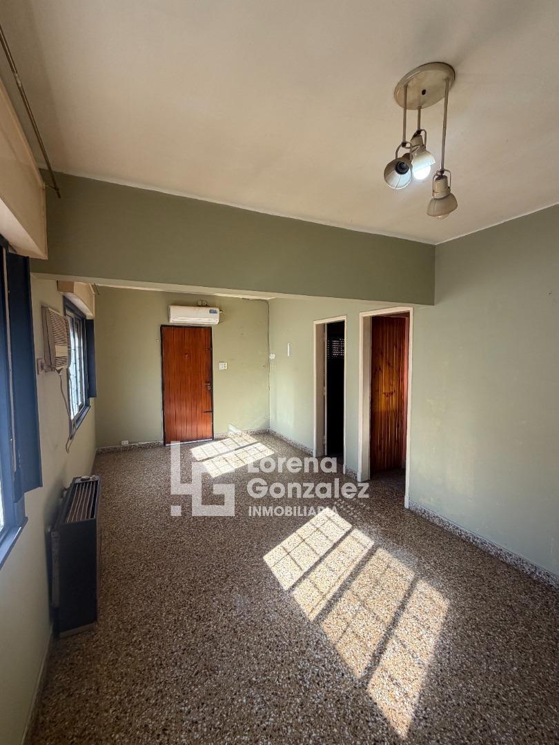 Casa con dos dormitorios + departamento