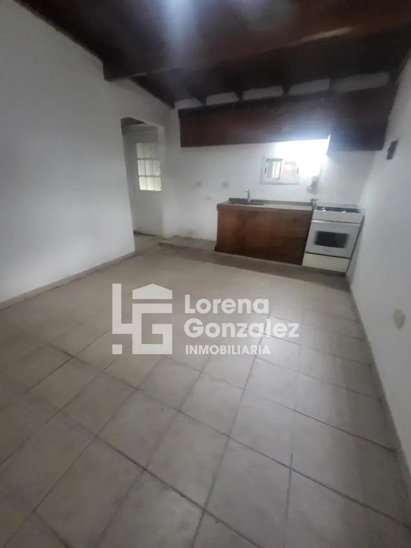 CASA EN ALQUILER DOS DORMITORIOS ESCOBAR 4
