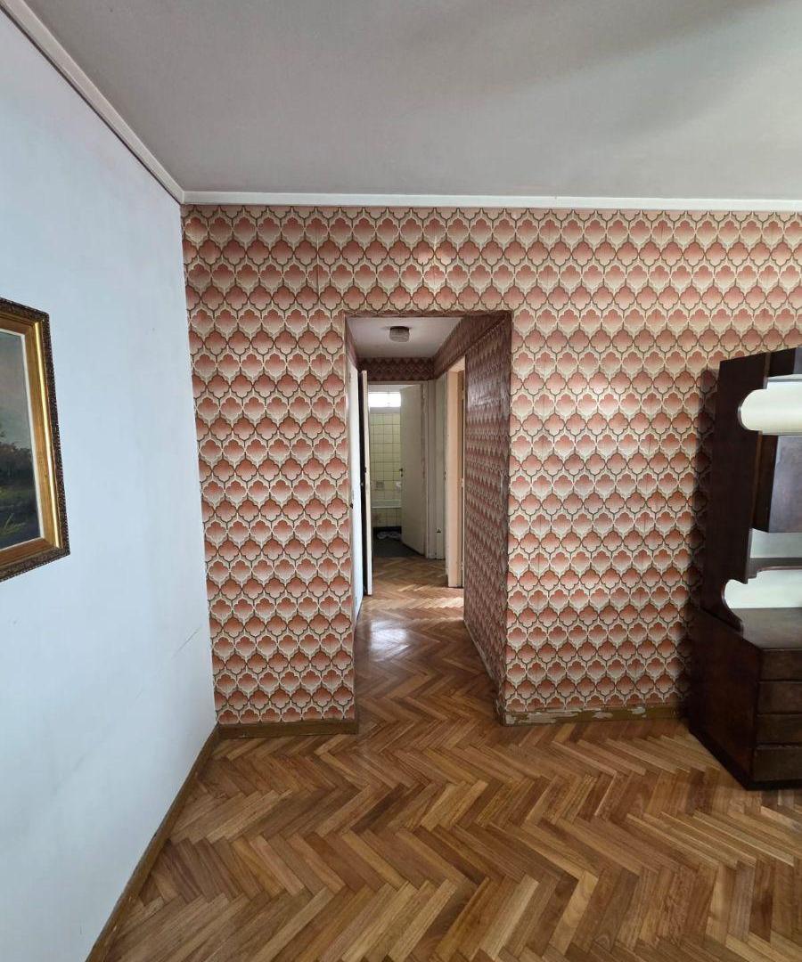 Foto de VENTA DEPARTAMENTO TRES AMBIENTES ALBERTI AL 100 ENTRE HIPOLITO, imagen 5
