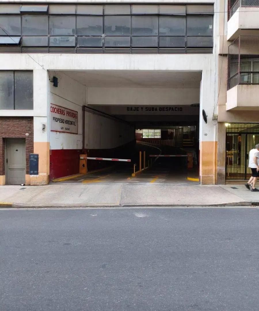 Cocheras en venta en Recoleta 3