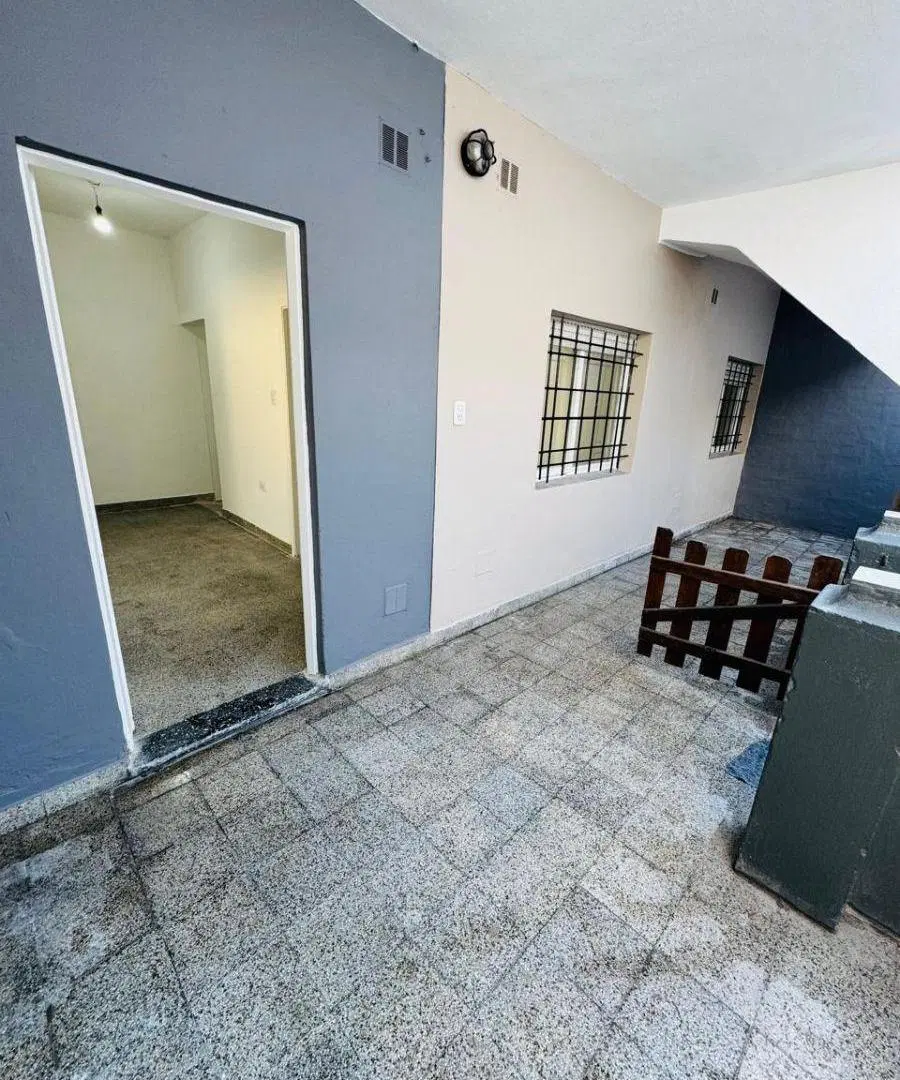 Departamento tipo ph interno en primer piso en Lomas de Zamora 1