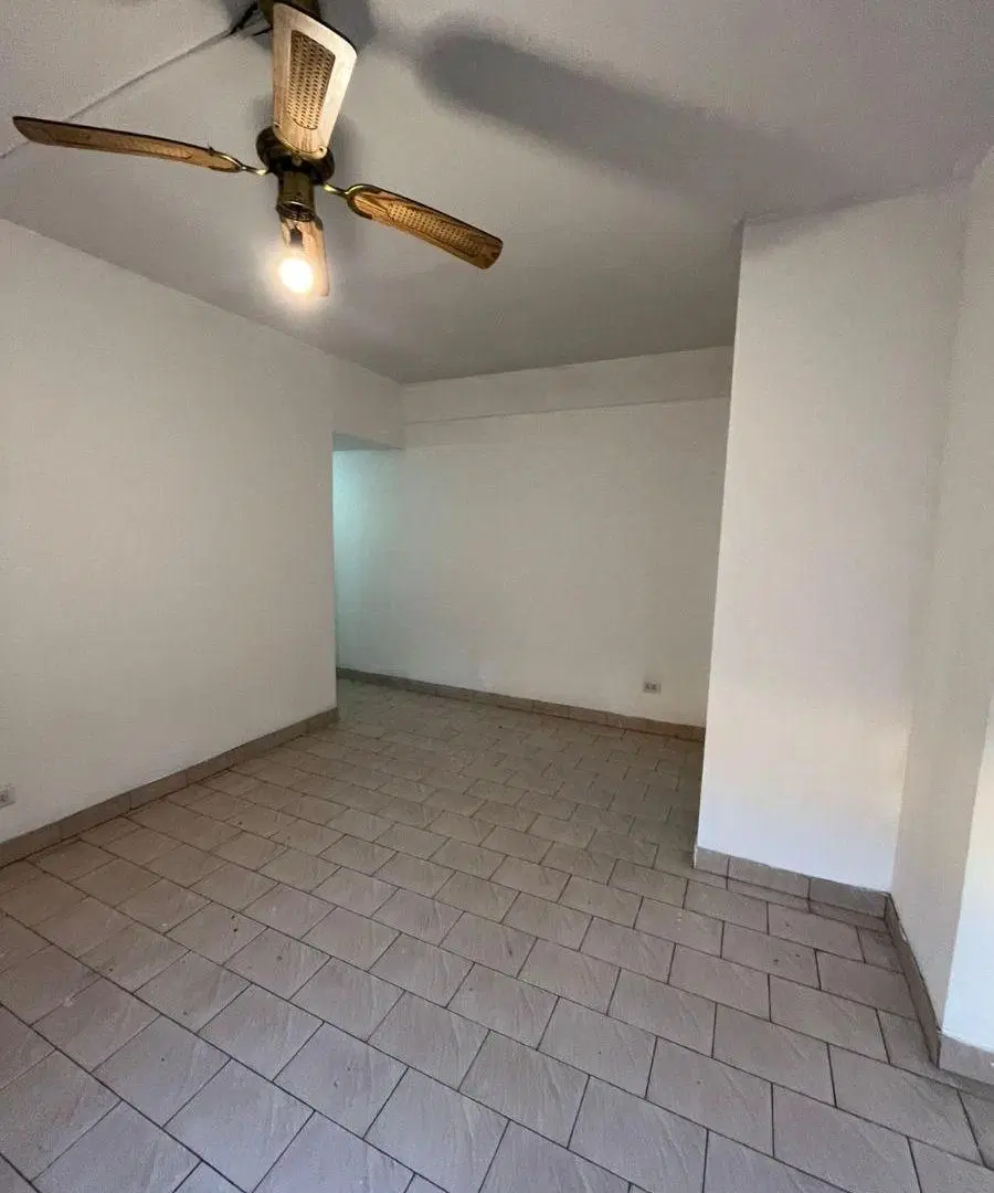 Departamento de dos ambientes con balcón en Piñeyro 3