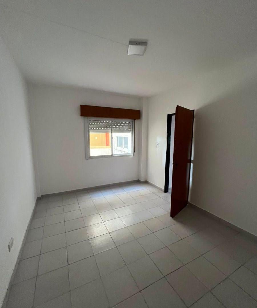 Foto de Departamento de tres ambientes con balcón en Piñeyro, imagen 5