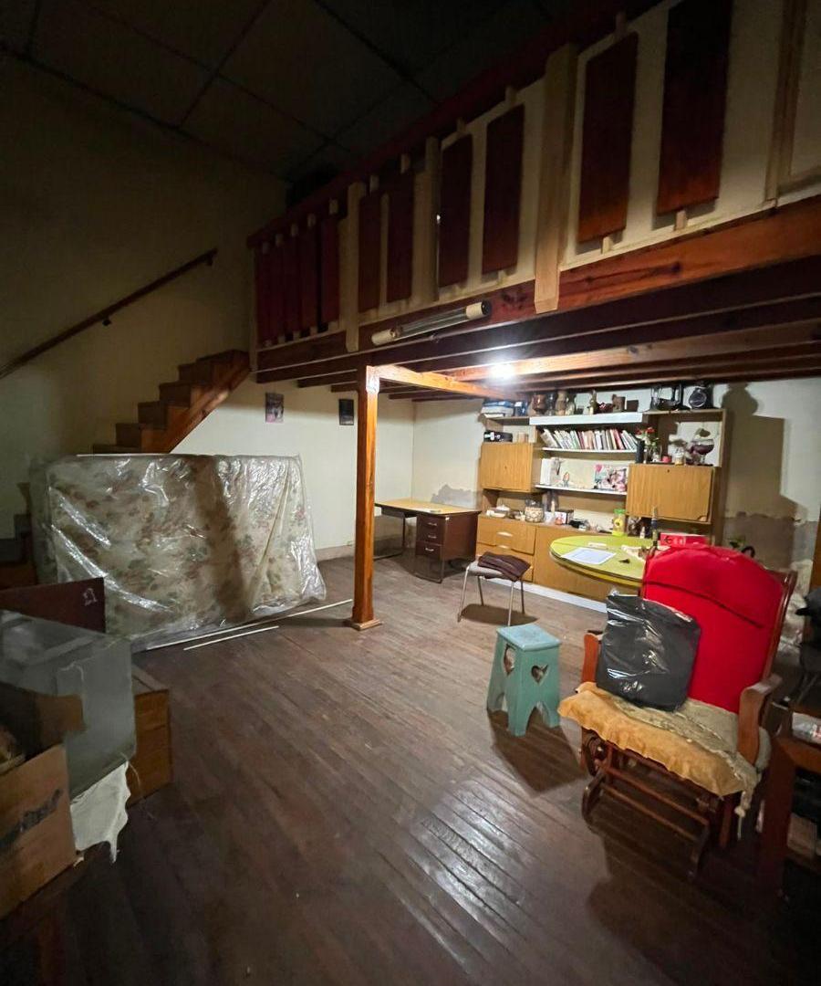 Foto de PH de gran tamaño con tres habitaciones en Piñeyro, imagen 4