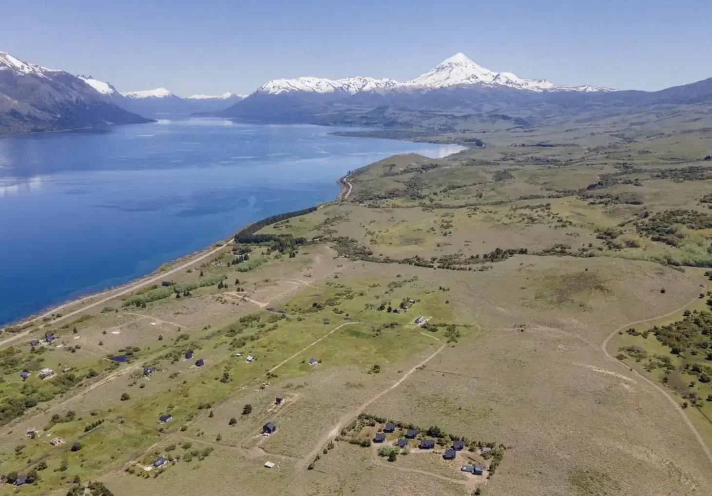 Hosteria de 7 cabañas, Lago Huechulafquen, Junin de Los Andes 5