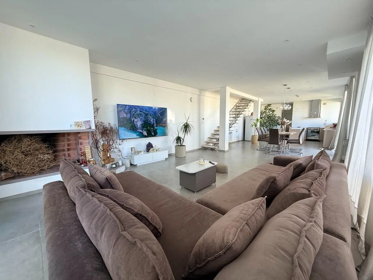 Se VENDE casa 3 dorm. Barrio Pecini, Gral.Roca 4
