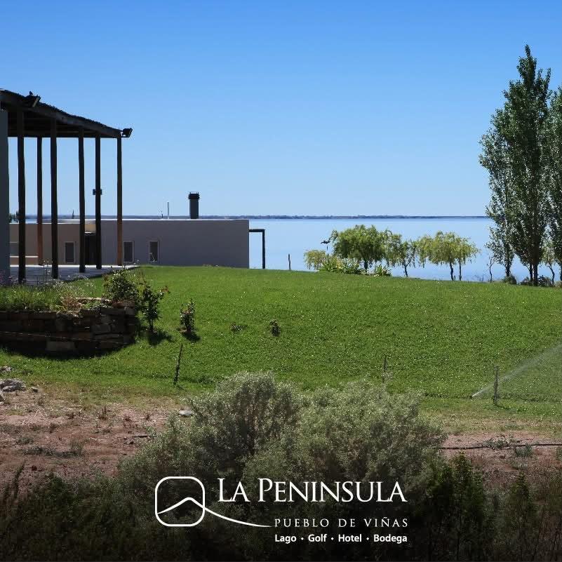 Foto de Venta lotes en Bº Privado La Peninsula, Mari Menuco, Neuquen, imagen 3