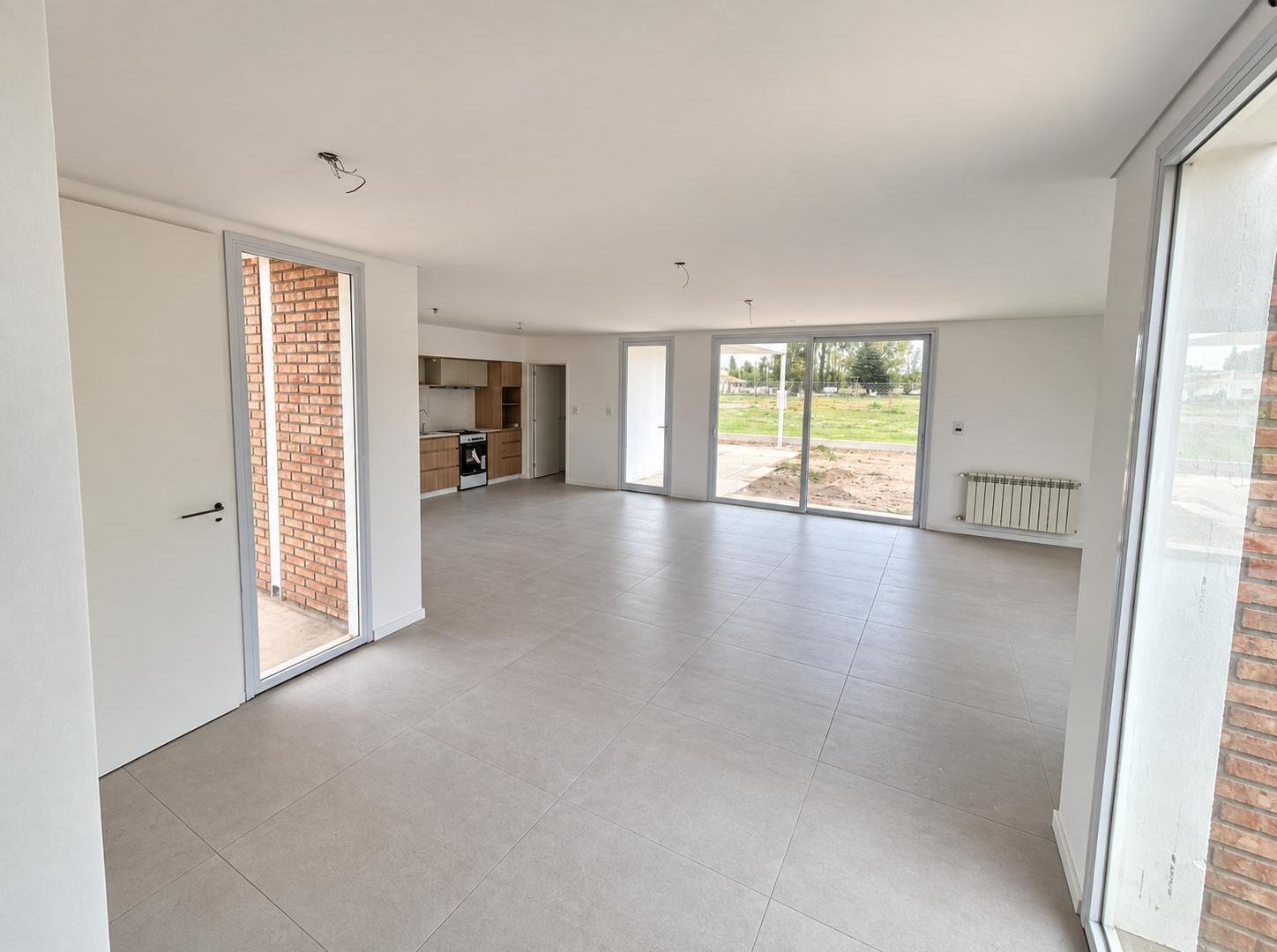 Foto de Casa en VENTA 2 dormitorios, B° La Toscana, General Roca, imagen 3