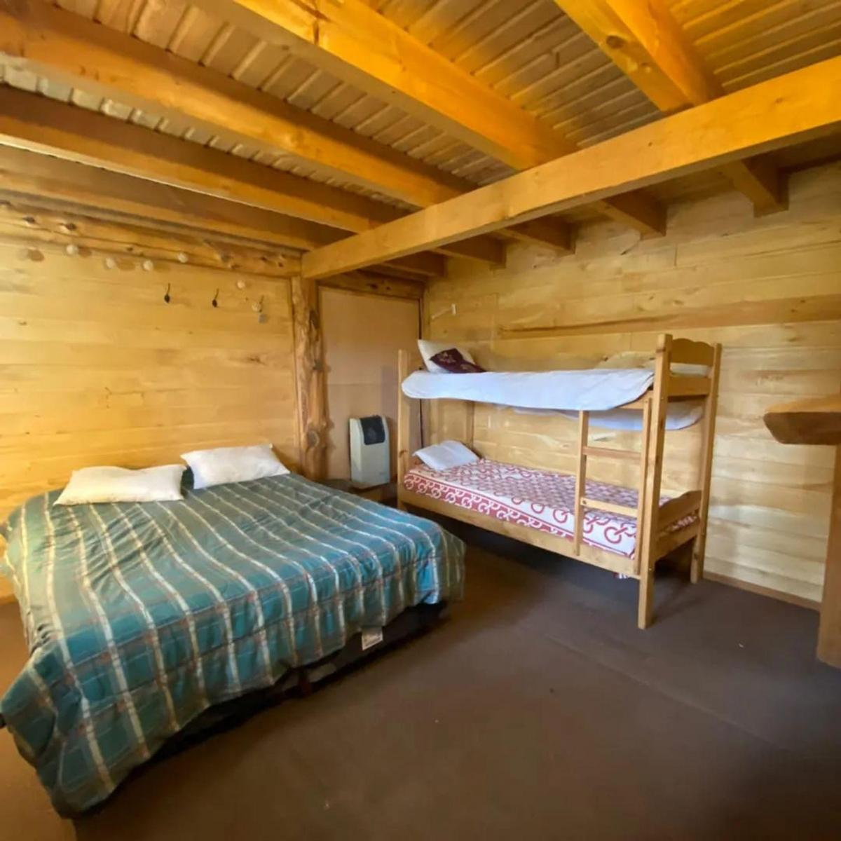 Hostel + Casa en Venta o Permuta X Menor Km 15.500 2