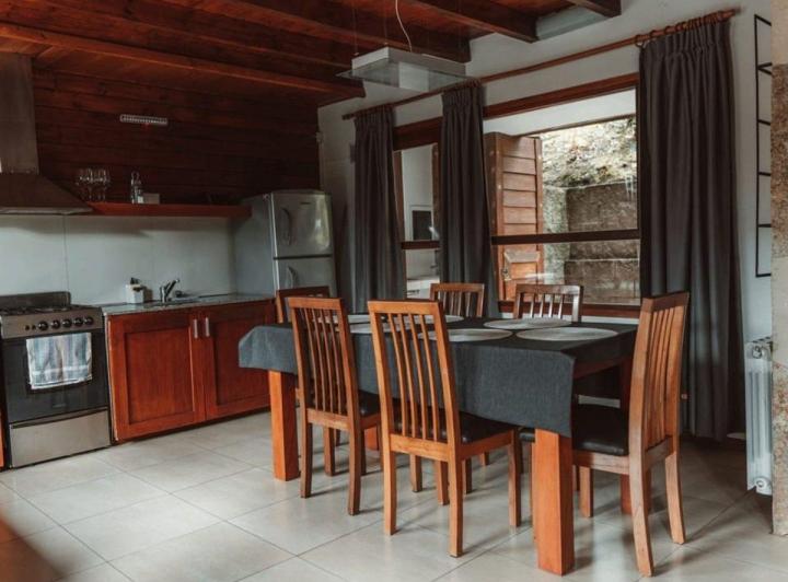 Venta Hotel sobre Av. Bustillo - Circuito Chico 3