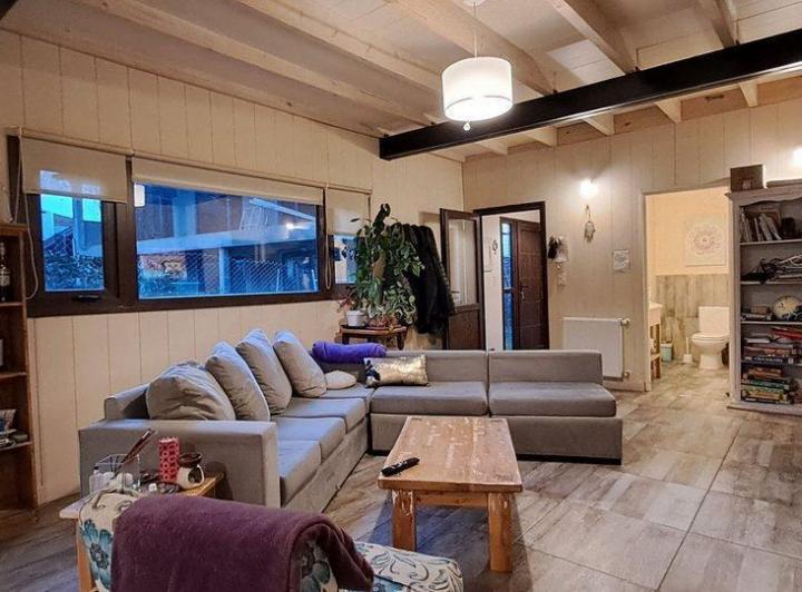 ESTUDIO DE ARTE+CASA 5 AMB+DEPTO 3 AMB+PISCINA 2