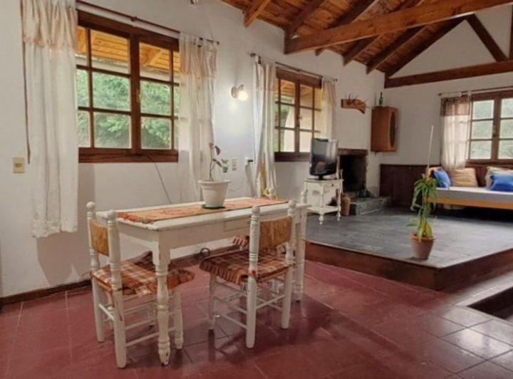 OPORTUNIDAD VENTA CASA +2 DEPARTAMENTOS BARILOCHE 4
