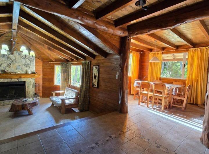EXCELENTE CASA DE 3DORM - VILLA CAMPANARIO 1