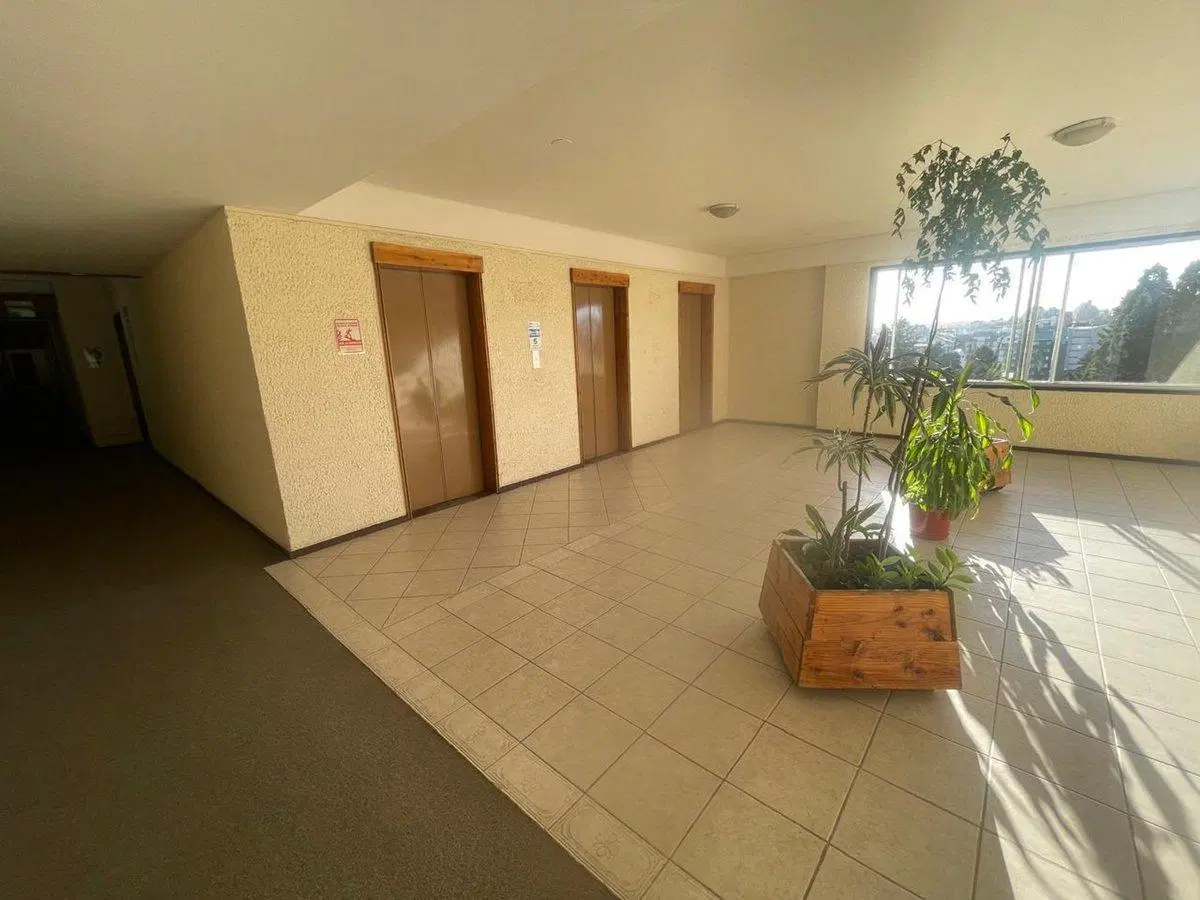 Se vende monoambiente piso 7 , Bariloche center 3