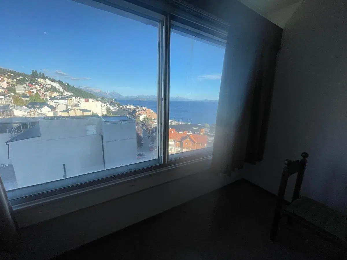 Se vende monoambiente piso 7 , Bariloche center 2