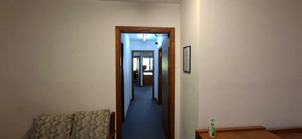 OPORTUNIDAD VENTA OFICINA CENTRICA BARILOCHE 4