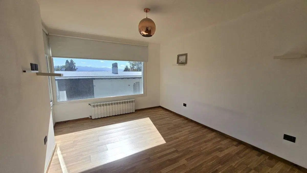 Venta Depto  y  cochera con vista  en Bariloche 4