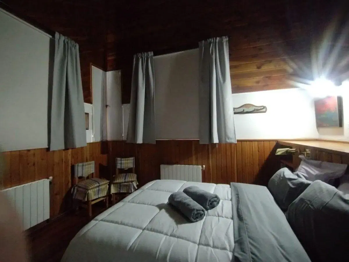 EXCELENTE CASA EN EL CERRO CATEDRAL- 5