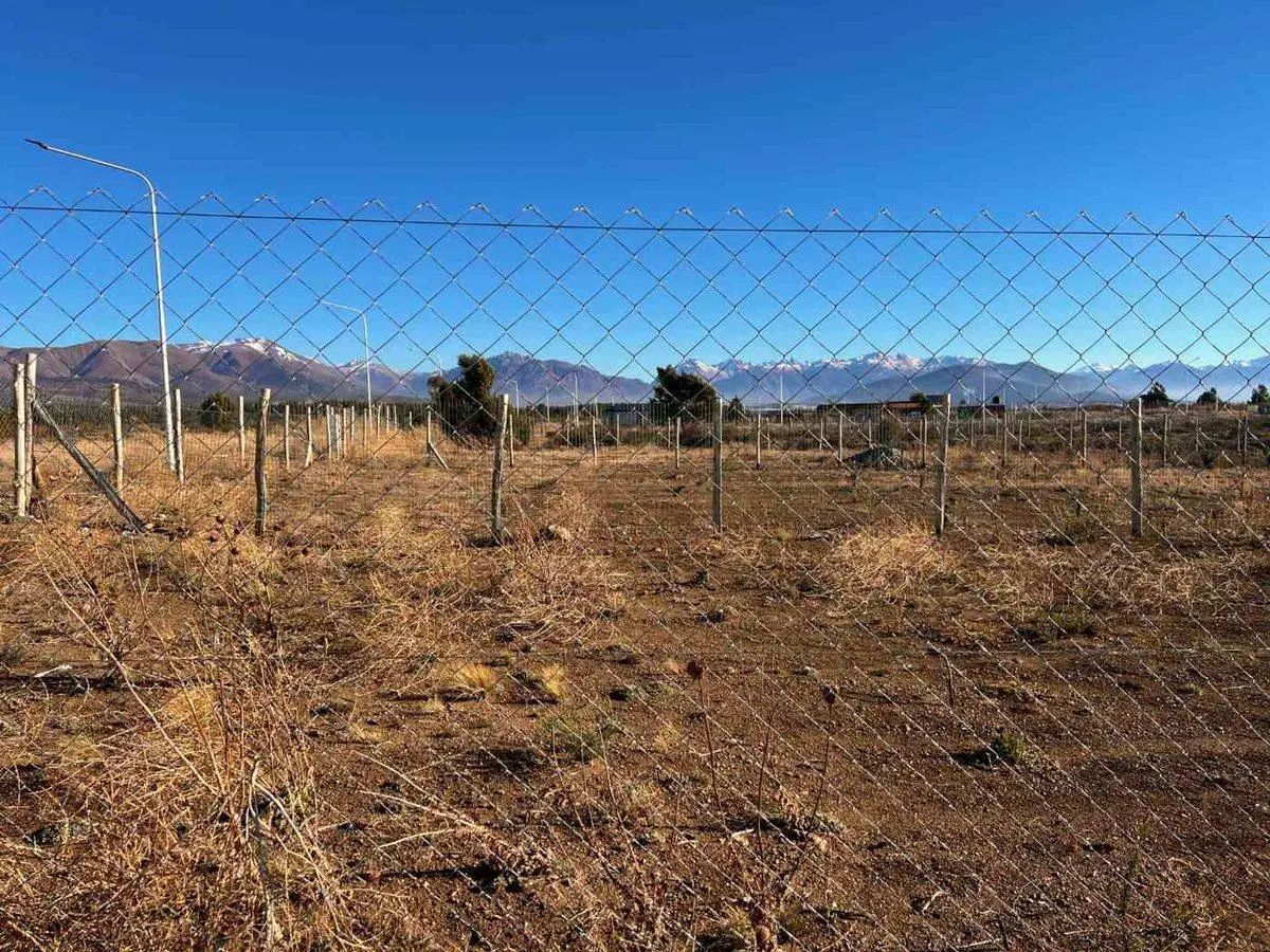 VENTA LOTE BARRIO COIRONES BARILOCHE ALAMBRADO 5