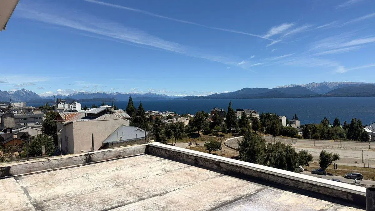 DEPARTAMENTO DE CATEGORIA VISTA PANORAMICA AL LAGO 5