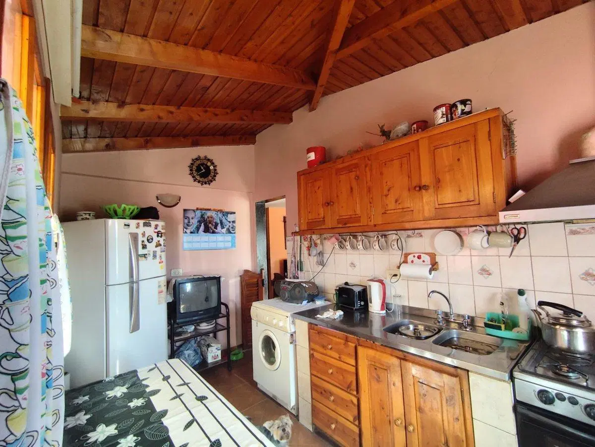 Casa con Lote amplio en zona industrial 2