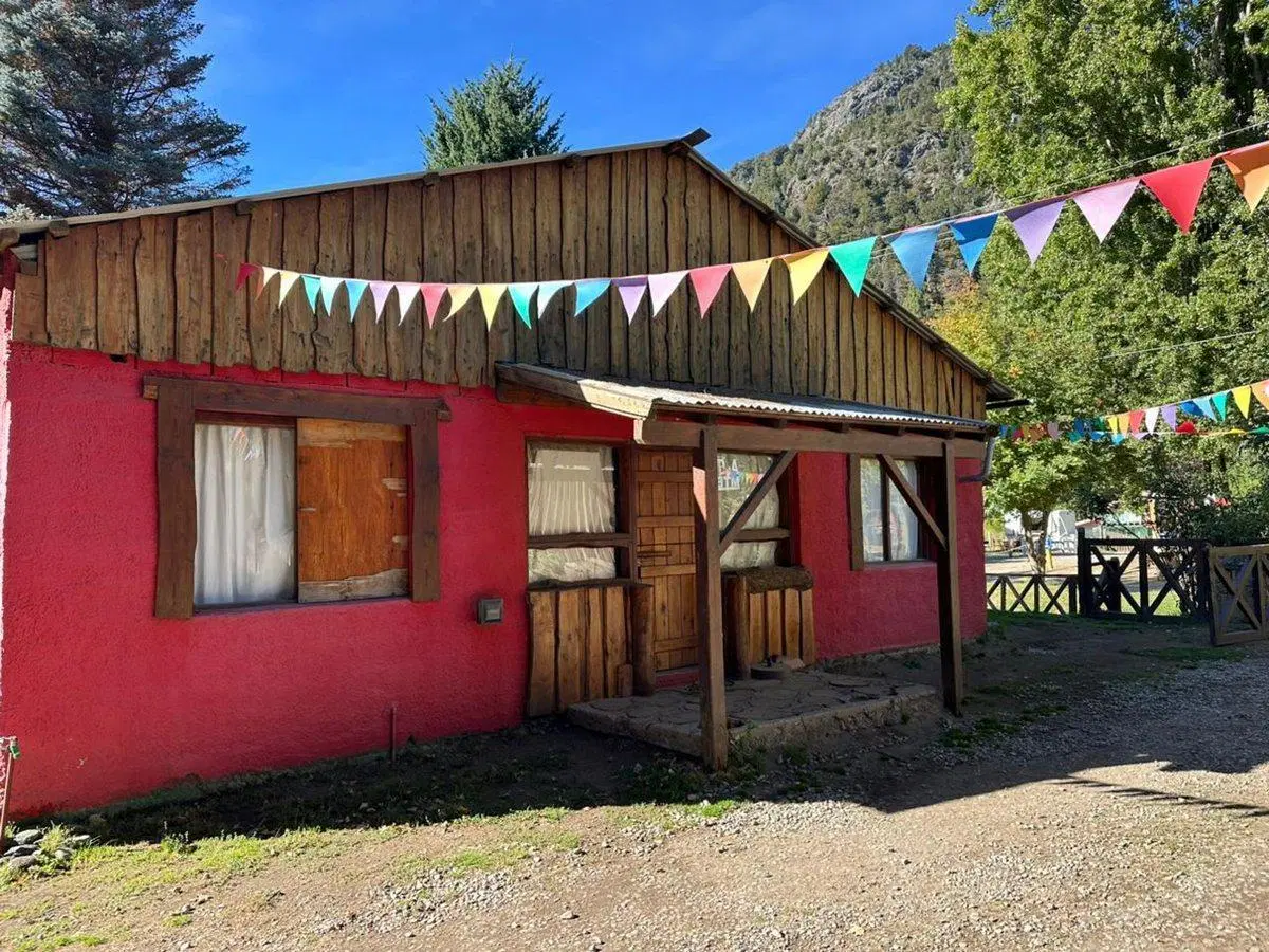 VENTA HECTAREA COLONIA SUIZA CASA Y RESTAURANTE 3