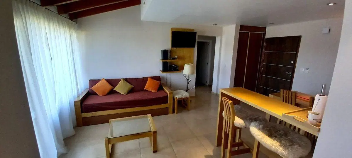 EXCELENTE EN VILLA HUAPI CON COSTA DE LAGO 5