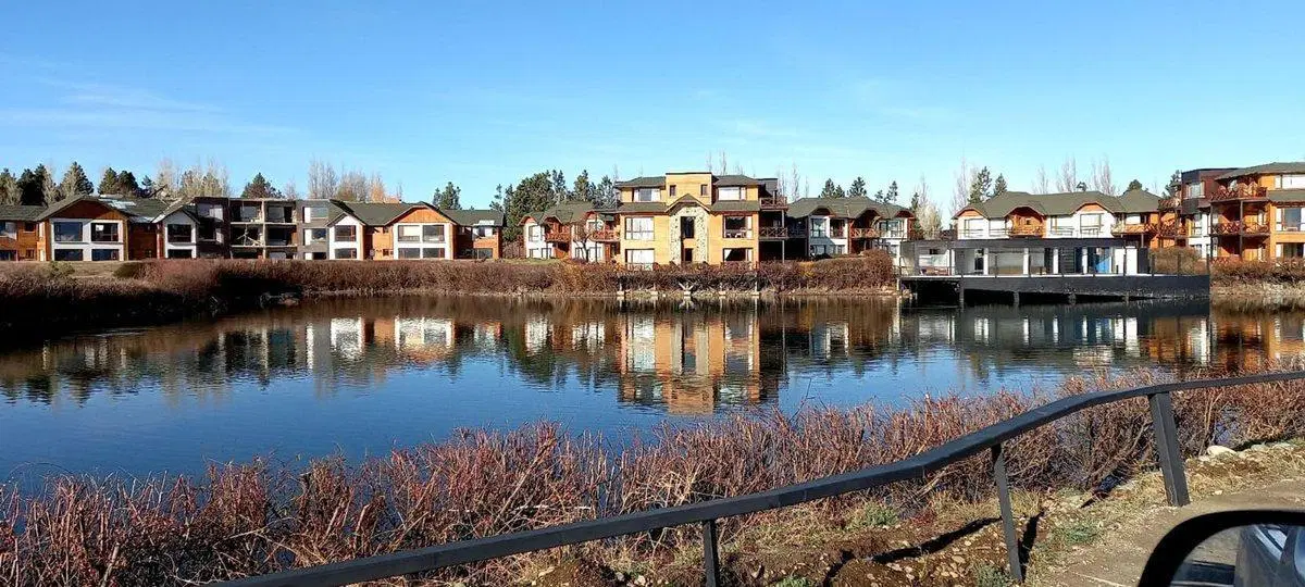 EXCELENTE EN VILLA HUAPI CON COSTA DE LAGO 2