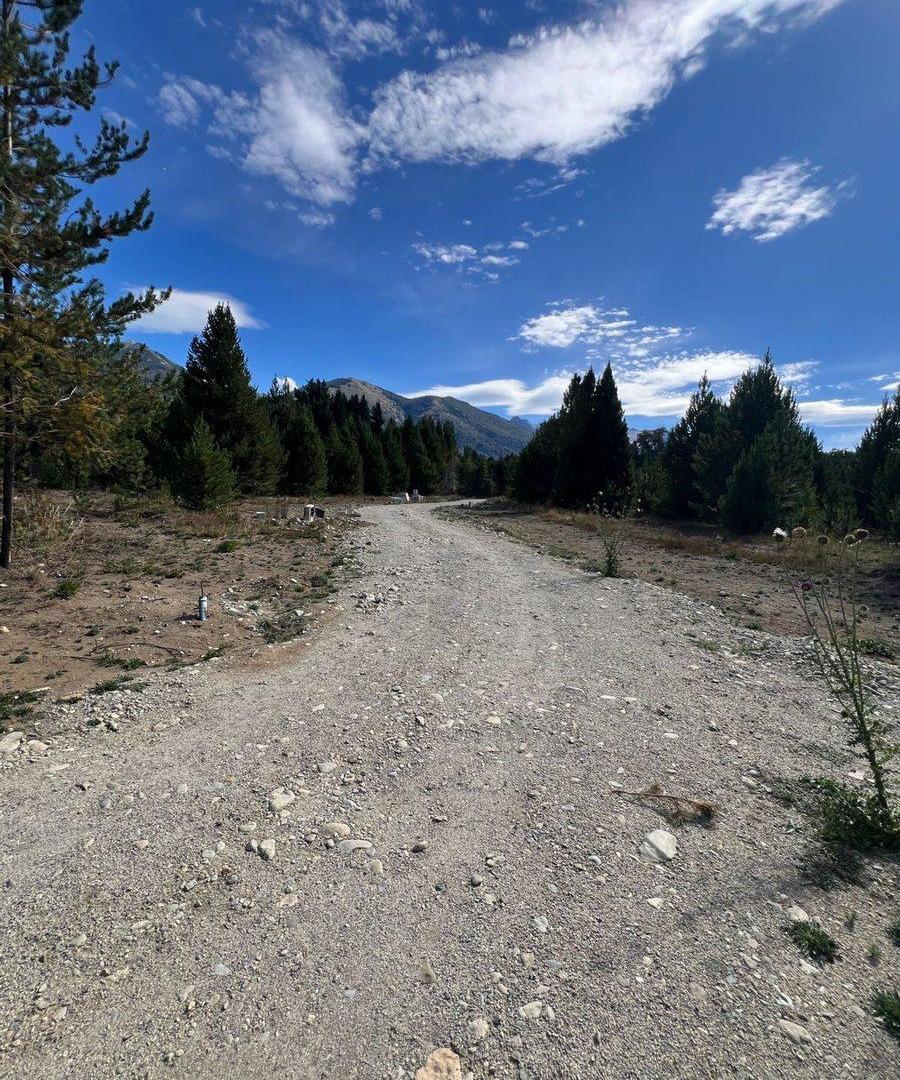 AMPLIO LOTE EN EL OESTE DE BARILOCHE