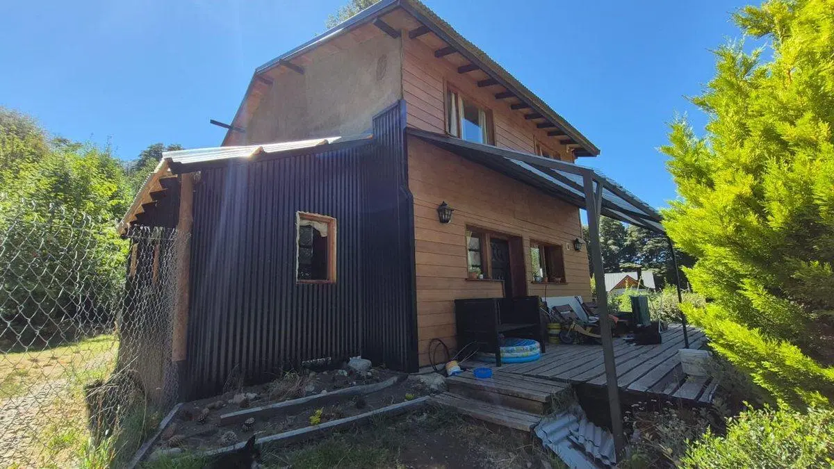 Dos Dúplex en amplio lote - Ideal vivienda + renta 3