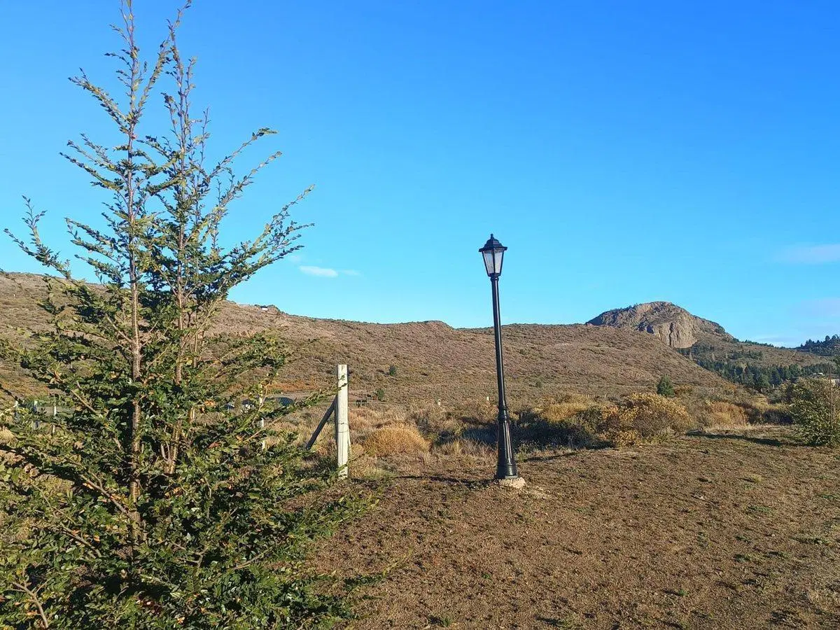 LOTE CON  VISTAS, CERCADO Y PROYECTO APROBADO 2