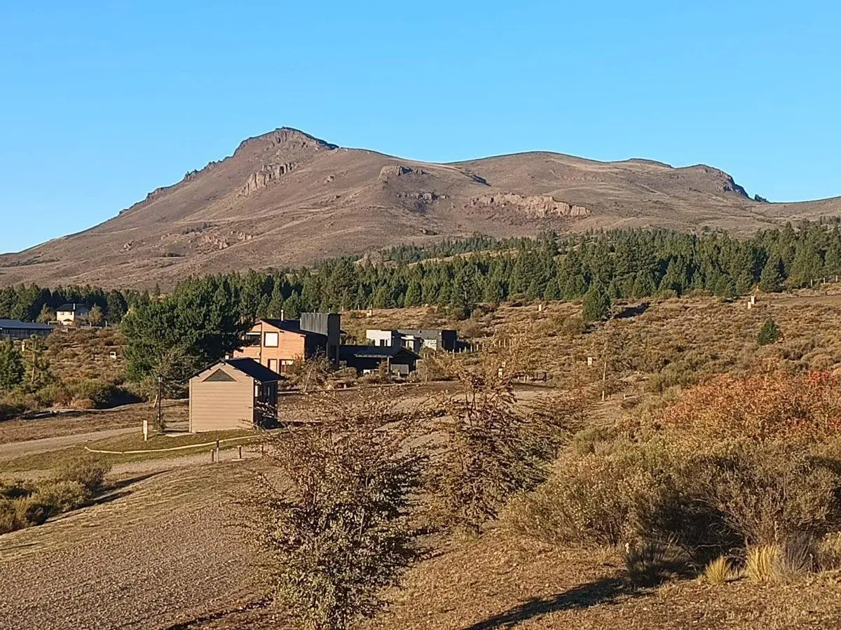 LOTE CON  VISTAS, CERCADO Y PROYECTO APROBADO 5