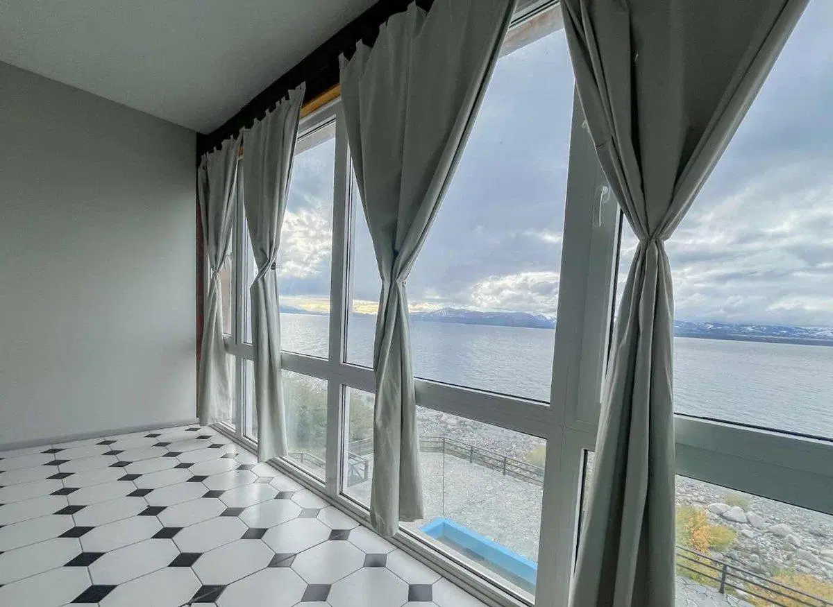 Local en venta Bariloche centro con vista al lago 5