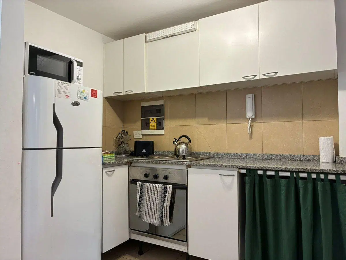 Departamento dos ambientes con patio en venta 2