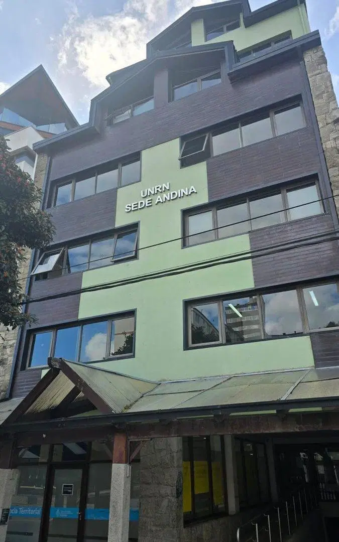Venta edificio en calle principal de Bariloche 3