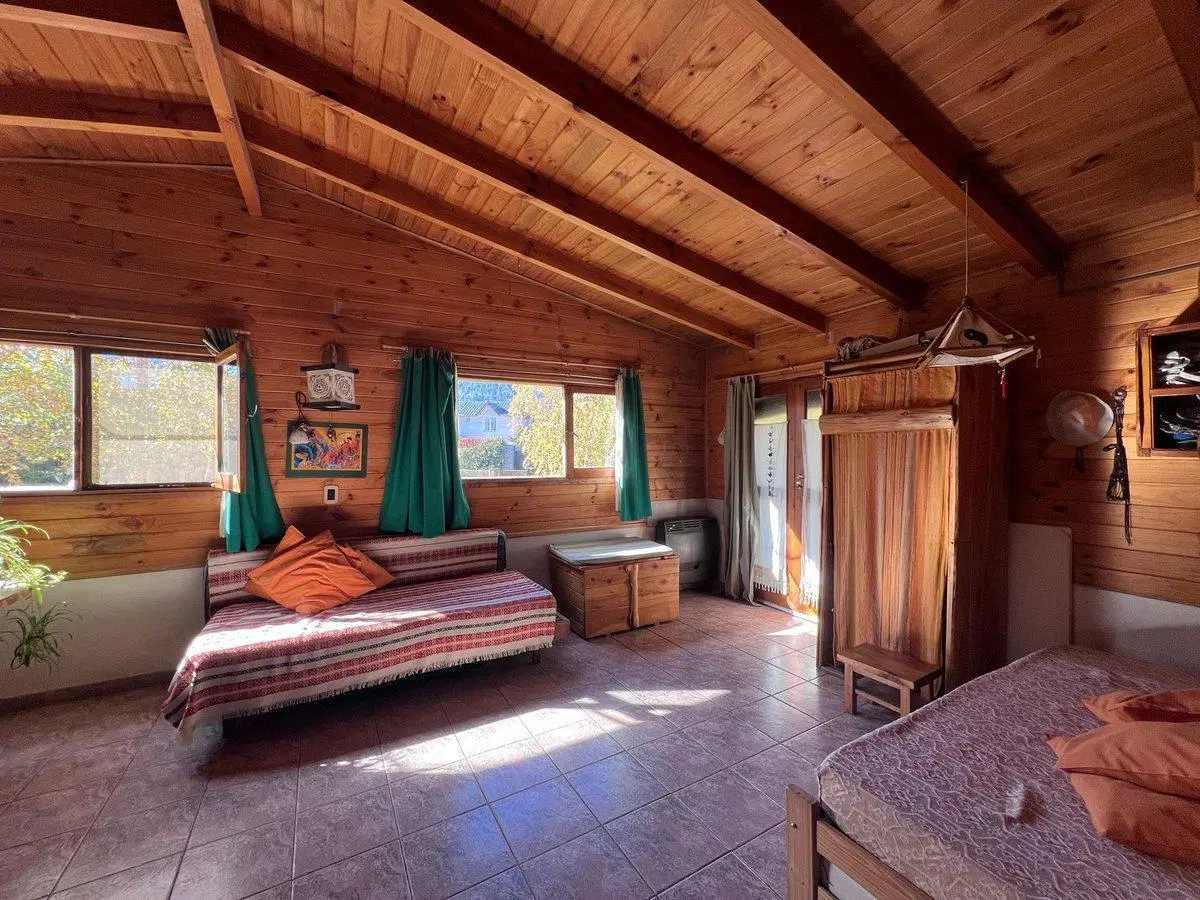 Encantadora Casa estilo Loft B° Arrayanes 2