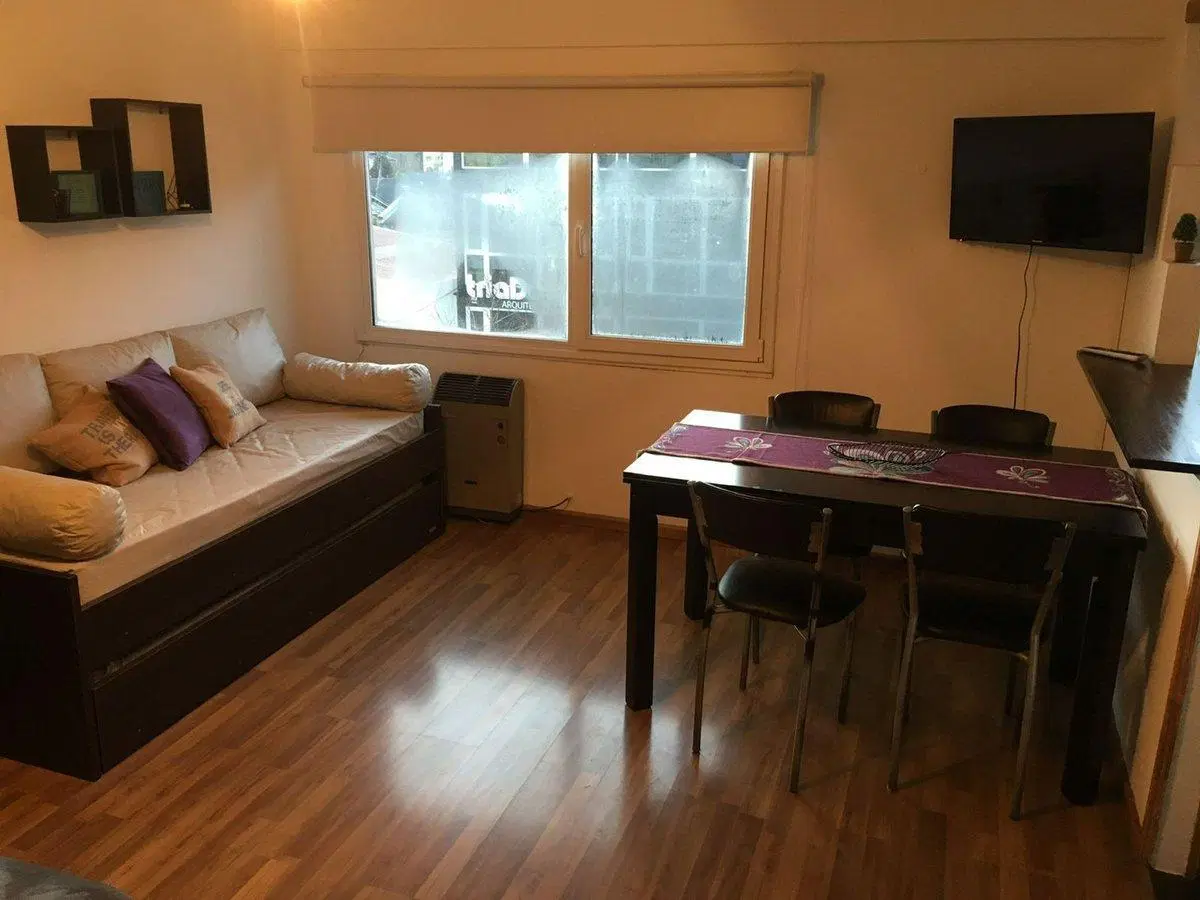 Venta  monoambiente en centro de Bariloche 2