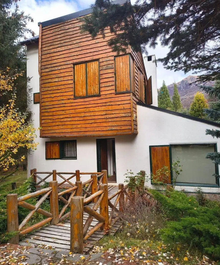 EXCELENTE CASA EN EL CERRO CATEDRAL- 2
