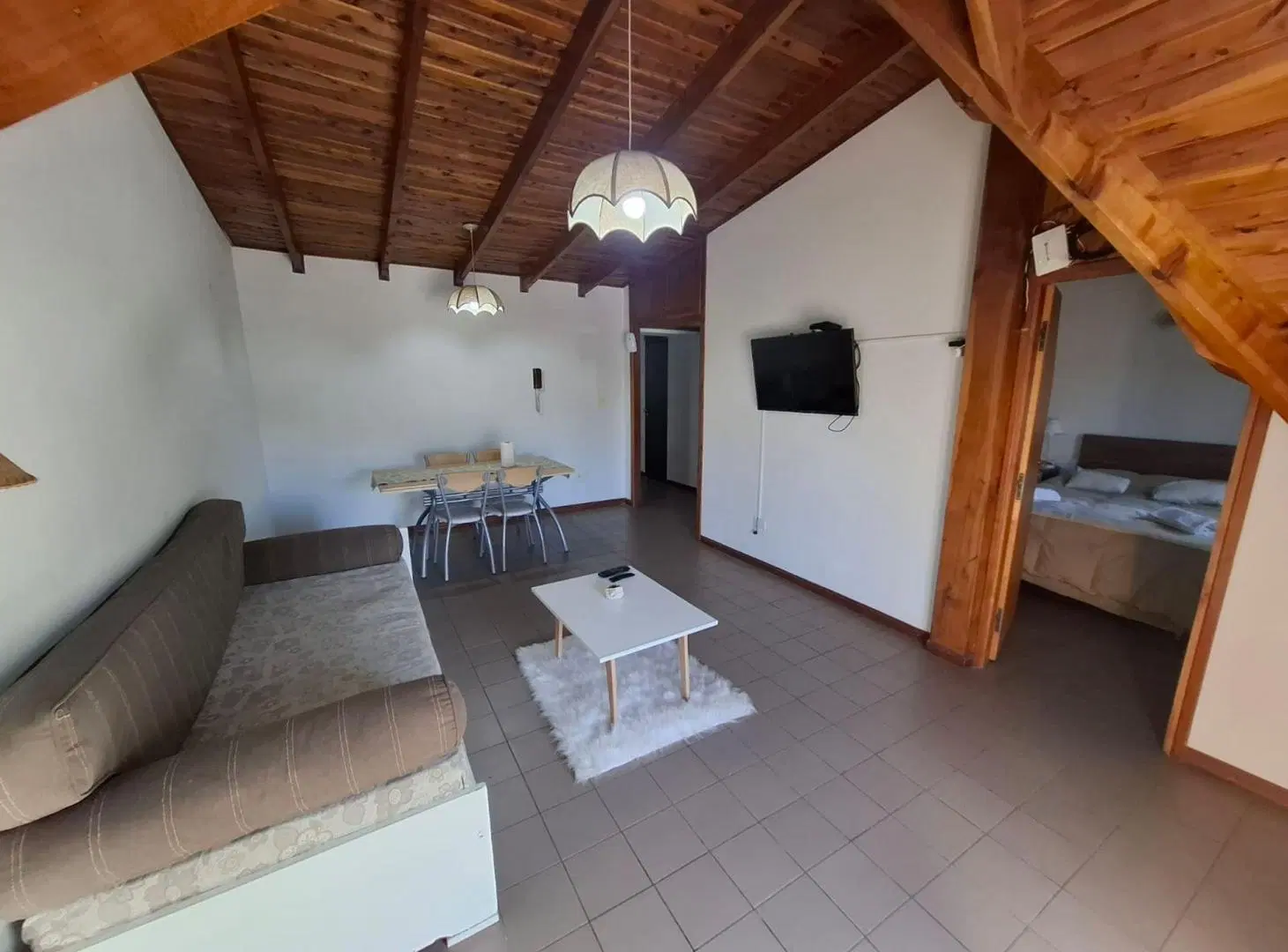 DEPARTAMENTO CENTRICO EXCELENTE UBICACIÓN 4
