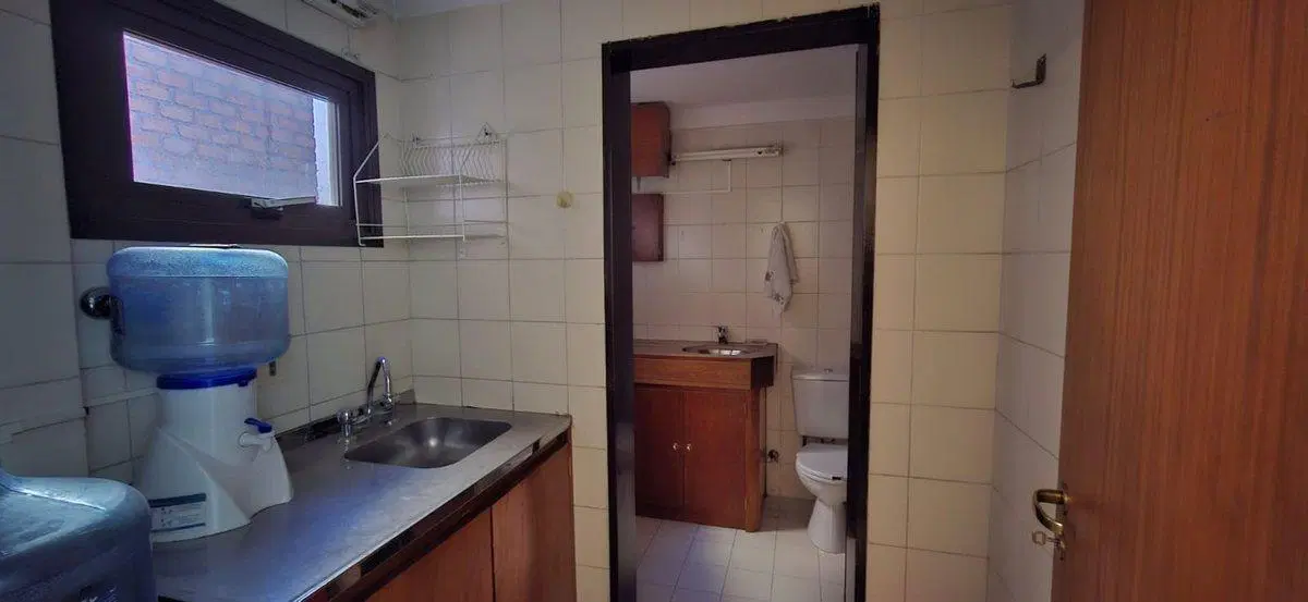 OPORTUNIDAD VENTA OFICINA CENTRICA BARILOCHE 4