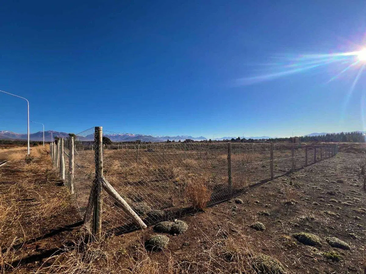 VENTA LOTE BARRIO COIRONES BARILOCHE ALAMBRADO 5