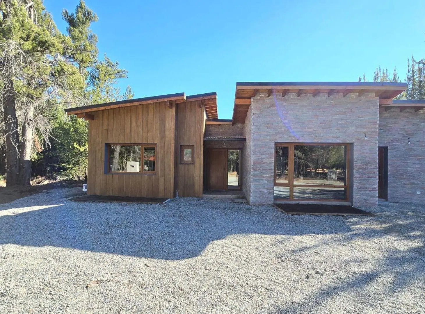 Venta en pozo casa en Club de Campo Dos Valles 2