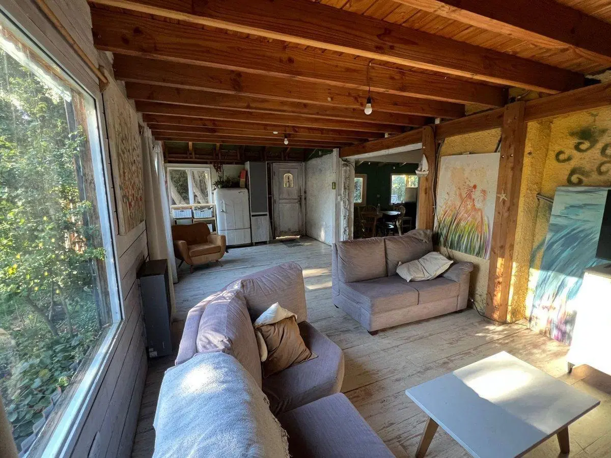 CASA EN AMPLIO LOTE A METROS DEL LAGO MORENO 3