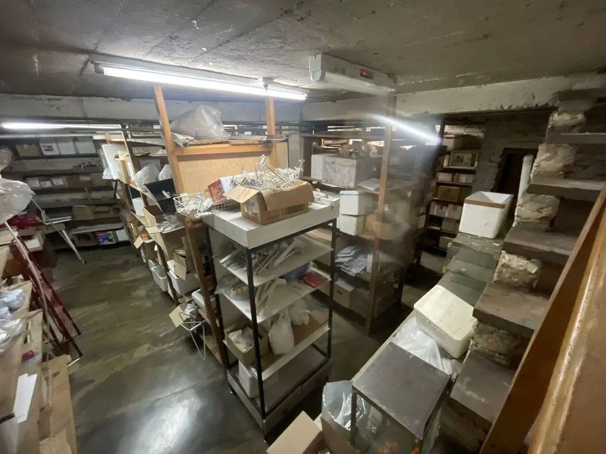 Se vende local comercial céntrico 2