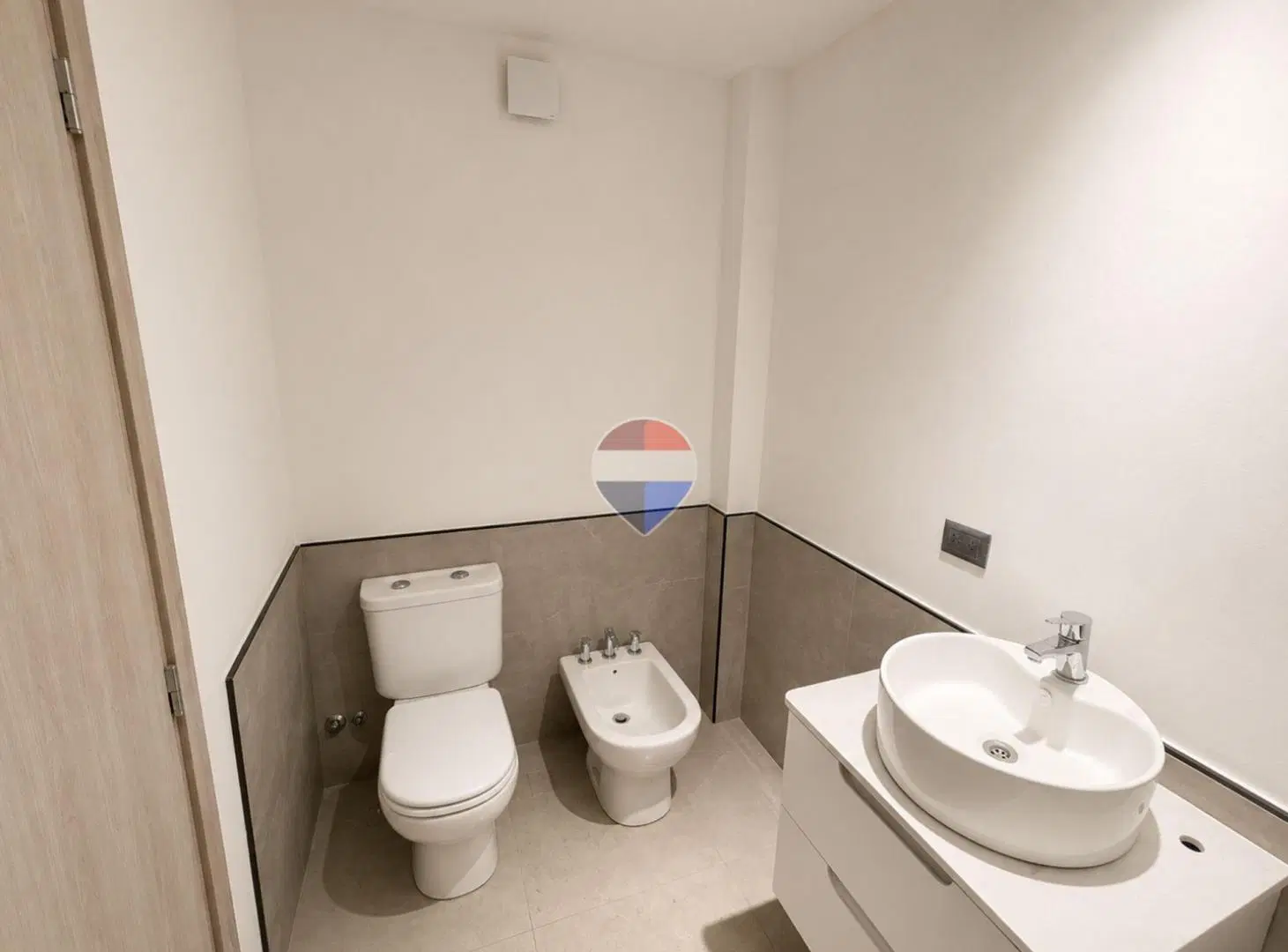 Venta de depto 2 amb, 55m² con vista al lago 4