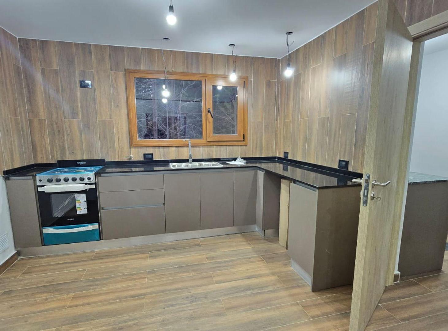 Foto de Venta casa a estrenar en Dos Valles, Bariloche, imagen 3
