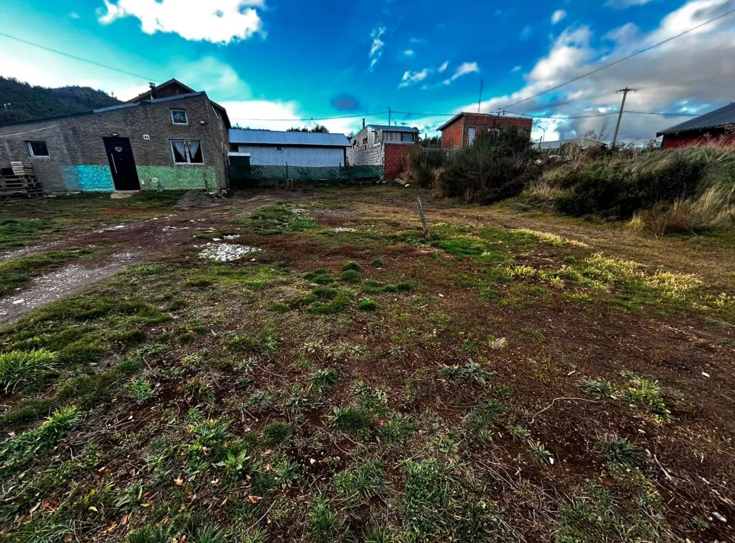 Se vende lote en Valle Azul a metros del asfalto 4